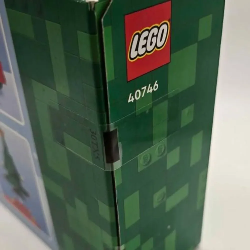 LEGO Santa's Delivery Truck 40746 Holiday Christmas Village New Sealed MISB